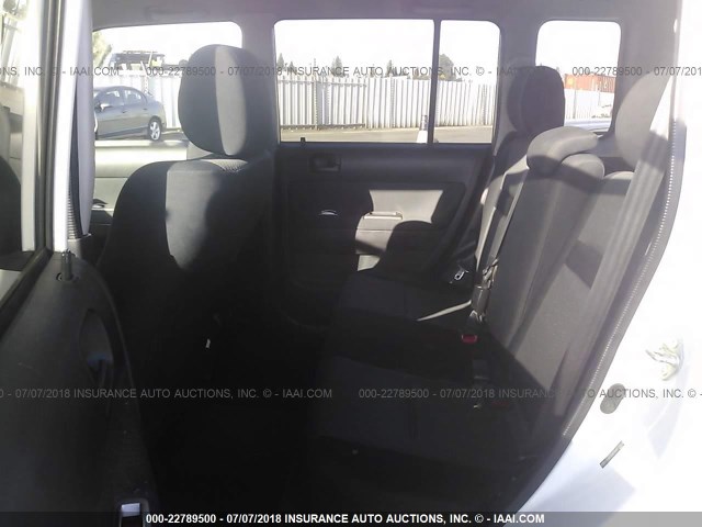 JTLKT334764117810 - 2006 TOYOTA SCION XB Weiß Foto 8