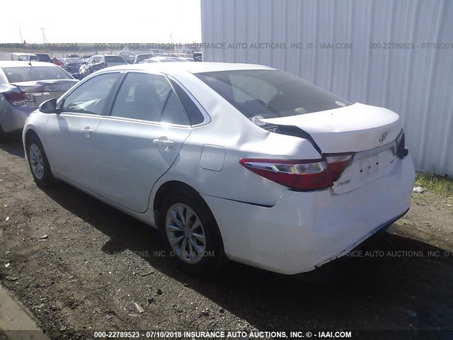 4T4BF1FK4GR540929 - 2016 TOYOTA CAMRY LE/XLE/SE/XSE 白色 照片 3