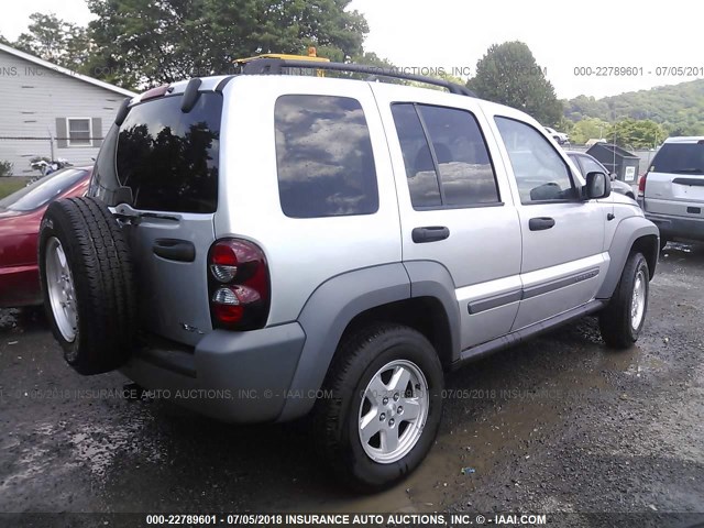 1J4GL48K26W130476 - 2006 JEEP LIBERTY SPORT SILVER photo 4