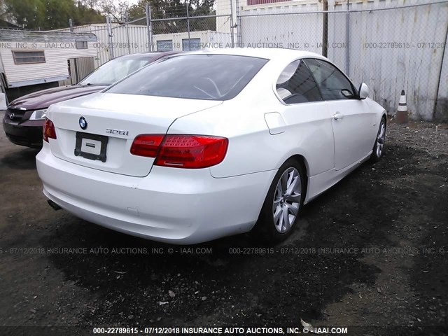 WBAKE5C50BE573417 - 2011 BMW 328 I SULEV WHITE photo 4