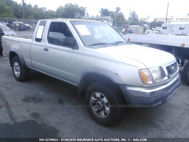 1N6ED26Y9XC300242 - 1999 NISSAN FRONTIER KING CAB XE/KING CAB SE SILVER photo 1