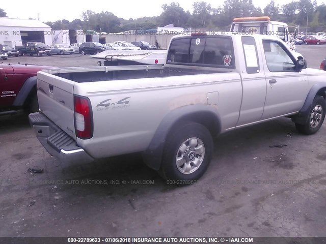 1N6ED26Y9XC300242 - 1999 NISSAN FRONTIER KING CAB XE/KING CAB SE SILVER photo 4