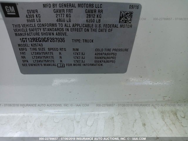 1GT12REG9GF287936 - 2016 GMC SIERRA K2500 HEAVY DUTY WHITE photo 9