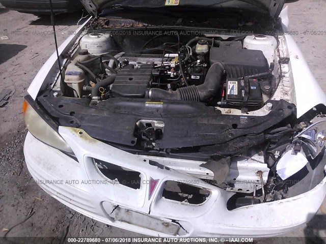 1G2NE52F82C174510 - 2002 PONTIAC GRAND AM SE WHITE photo 10