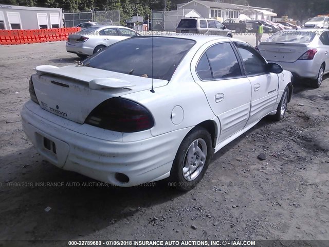 1G2NE52F82C174510 - 2002 PONTIAC GRAND AM SE WHITE photo 4