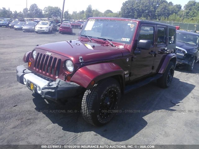 1J4GA59148L514944 - 2008 JEEP WRANGLER UNLIMITE SAHARA MAROON photo 2