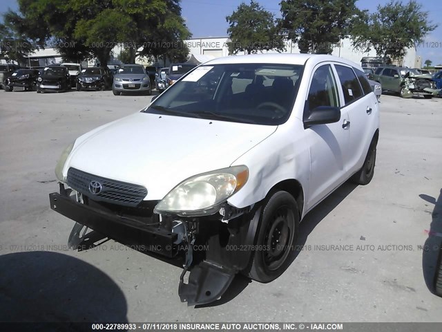 2T1KR32E15C501338 - 2005 TOYOTA COROLLA MATRIX XR WHITE photo 2