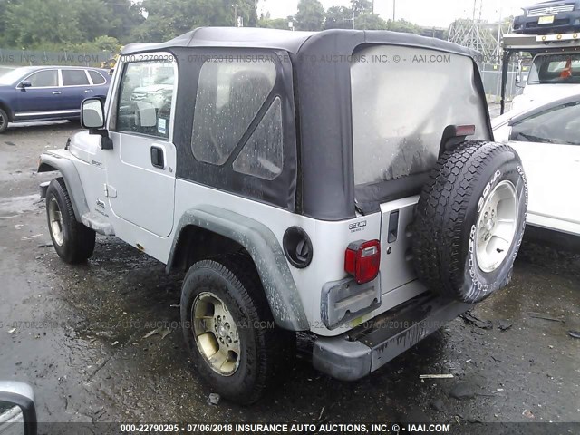 1J4FA49S53P304837 - 2003 JEEP WRANGLER / TJ SPORT SILVER photo 3