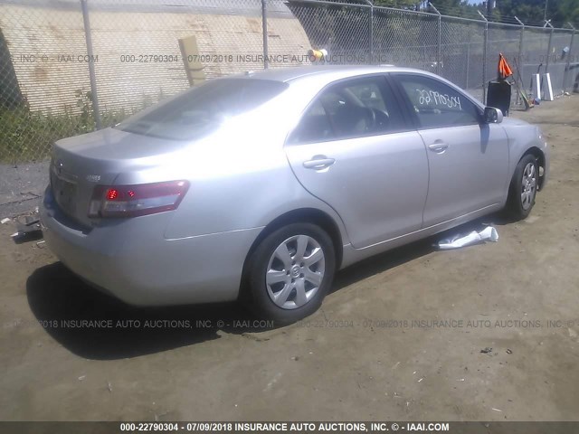 4T1BF3EK9AU574508 - 2010 TOYOTA CAMRY SE/LE/XLE 银色 照片 4