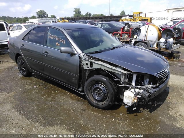 4T1BE32K05U534069 - 2005 TOYOTA CAMRY LE/XLE/SE 灰色 照片 1