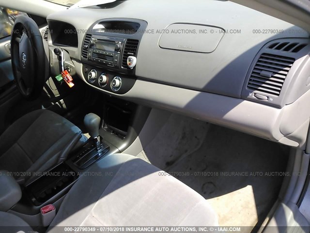 4T1BE32K05U534069 - 2005 TOYOTA CAMRY LE/XLE/SE 灰色 照片 5
