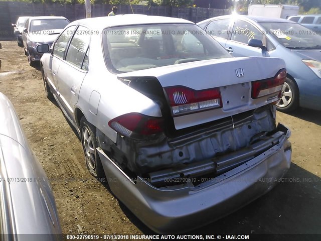 JHMCG66862C011917 - 2002 HONDA ACCORD EX/SE SILVER photo 3