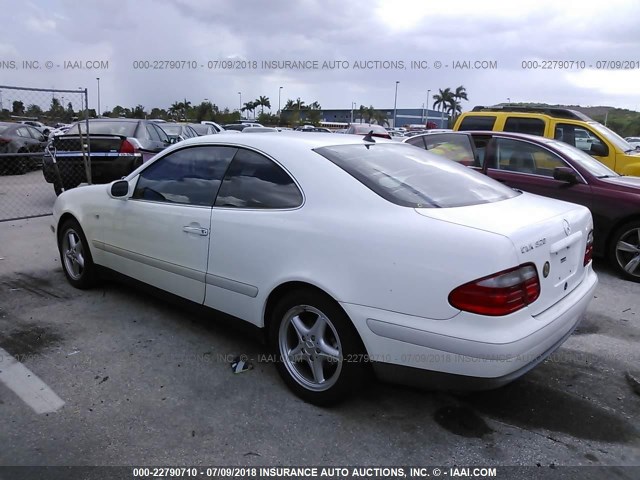 WDBLJ65G3XF084078 - 1999 MERCEDES-BENZ CLK 320 WHITE photo 3