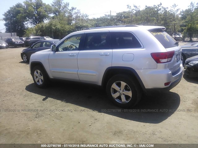 1J4RR5GG1BC619604 - 2011 JEEP GRAND CHEROKEE LIMITED SILVER photo 3