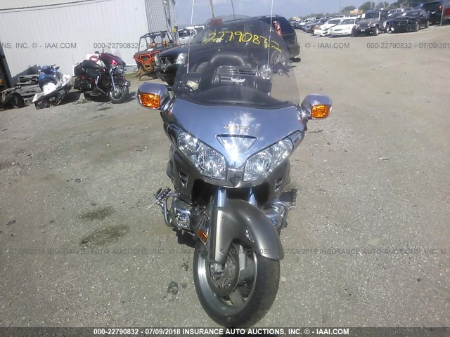 1HFSC47L28A706941 - 2008 HONDA GL1800 Pewter photo 5