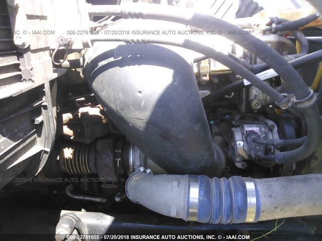 1FUJGLDR9BLAZ2507 - 2011 FREIGHTLINER CASCADIA 125  WHITE photo 9