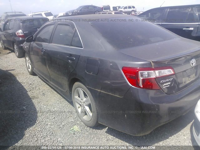 4T1BF1FKXCU595549 - 2012 TOYOTA CAMRY SE/LE/XLE GRAY photo 3