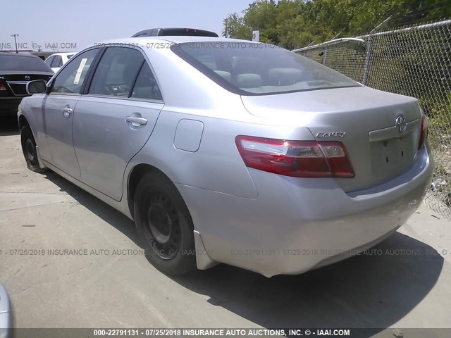 4T4BE46K58R019188 - 2008 TOYOTA CAMRY CE/LE/XLE/SE GRAY photo 3