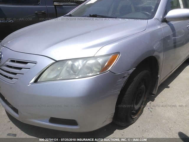 4T4BE46K58R019188 - 2008 TOYOTA CAMRY CE/LE/XLE/SE GRAY photo 6
