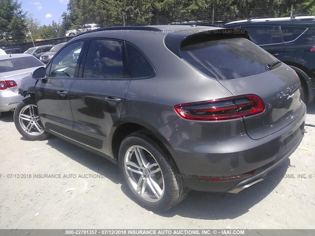 WP1AA2A51HLB80802 - 2017 PORSCHE MACAN GRAY photo 3