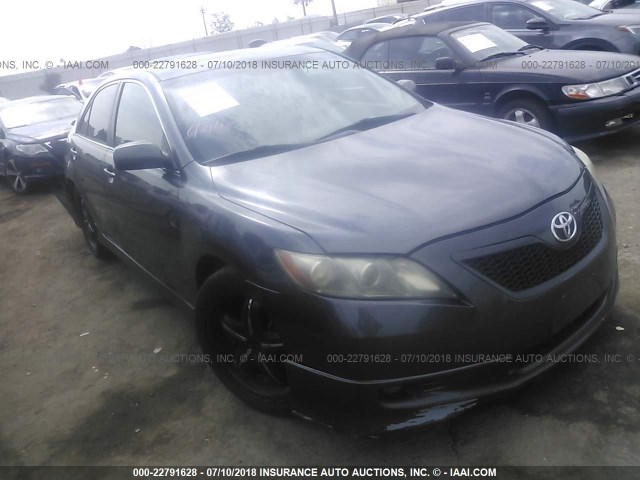 4T1BE46K57U005056 - 2007 TOYOTA CAMRY NEW GENERAT CE/LE/XLE/SE GRAY photo 1