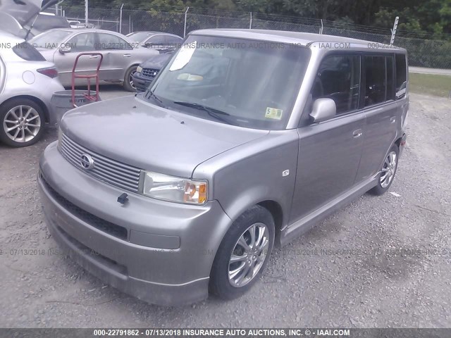 JTLKT324X64070791 - 2006 TOYOTA SCION XB Silber Foto 2