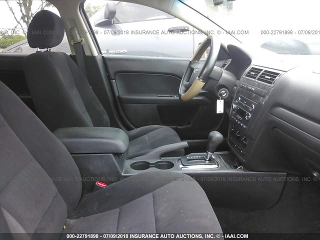 3FAHP07Z48R249227 - 2008 FORD FUSION SE BLACK photo 5