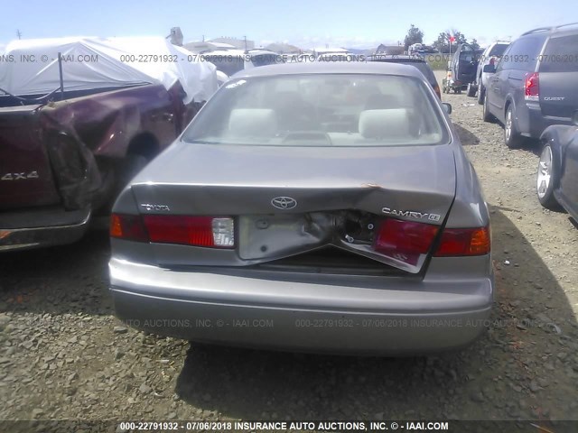 4T1BG22K0YU005472 - 2000 TOYOTA CAMRY CE/LE/XLE GOLD photo 6