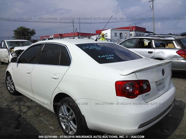 3VWEF71KX7M186227 - 2007 VOLKSWAGEN JETTA WOLFSBURG 白色 照片 3