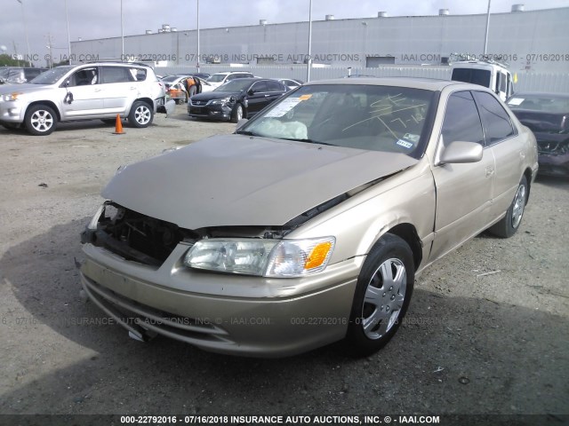 JT2BG22K2Y0419910 - 2000 TOYOTA CAMRY CE/LE/XLE 金色 照片 2