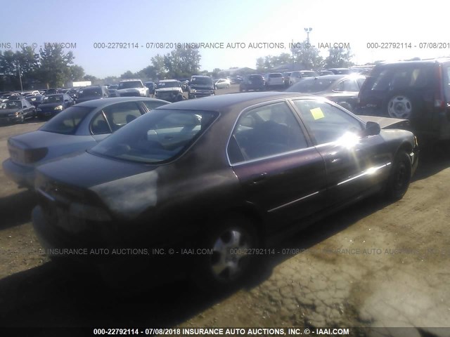 1HGCD5600VA158038 - 1997 HONDA ACCORD SE PURPLE photo 4