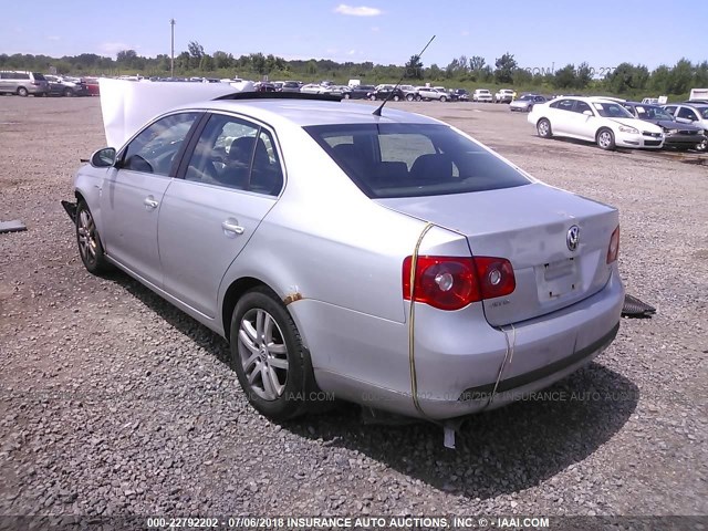 3VWEF71K27M186982 - 2007 VOLKSWAGEN JETTA WOLFSBURG 银色 照片 3
