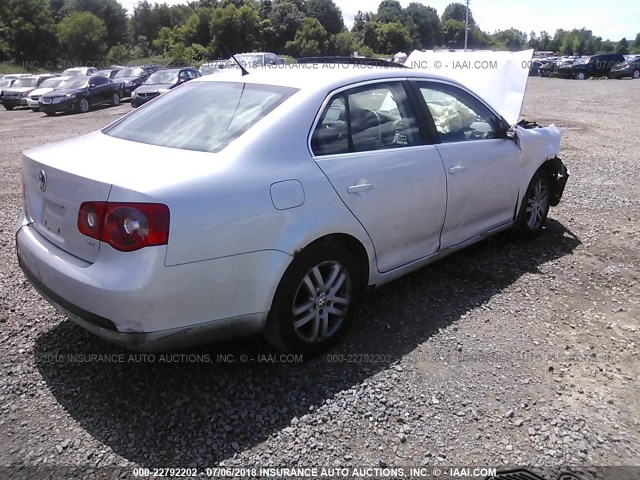 3VWEF71K27M186982 - 2007 VOLKSWAGEN JETTA WOLFSBURG 银色 照片 4