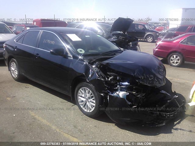 4T1BF1FK6HU785405 - 2017 TOYOTA CAMRY LE/XLE/SE/XSE 黑色 照片 1