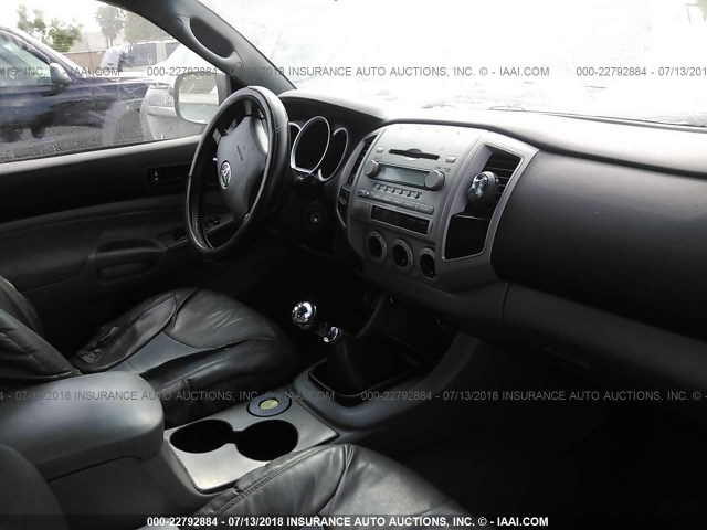 5TELU42N16Z210276 - 2006 TOYOTA TACOMA DOUBLE CAB ნაცრისფერი ფოტო 5