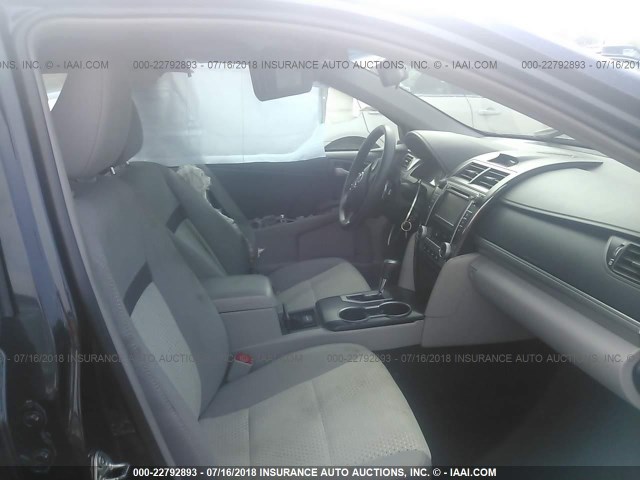 4T1BF1FK9DU264866 - 2013 TOYOTA CAMRY L/SE/LE/XLE 黑色 照片 5
