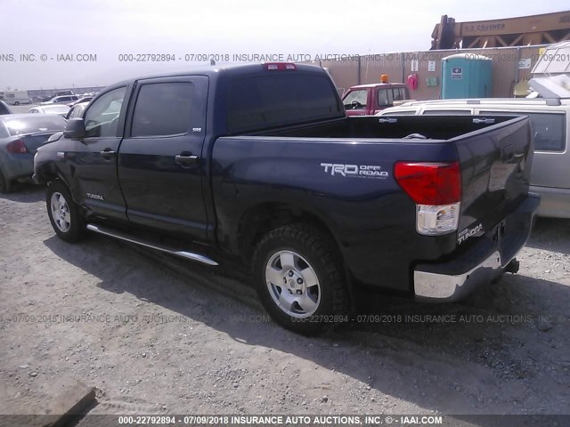 5TFEY5F19DX136023 - 2013 TOYOTA TUNDRA CREWMAX SR5 BLUE photo 3