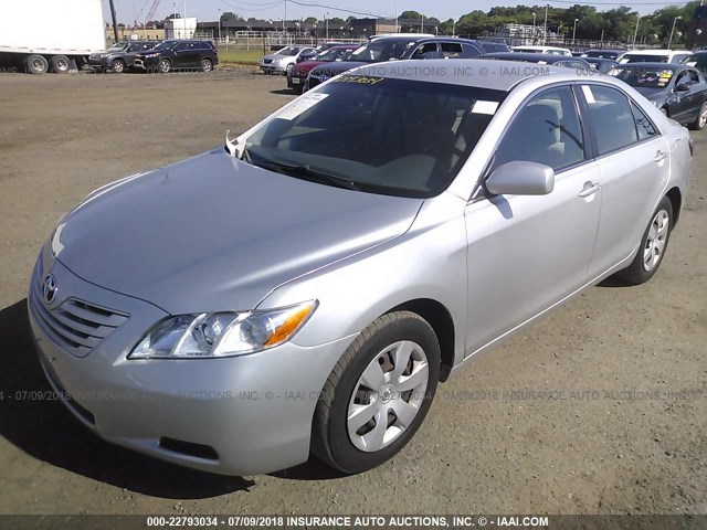 4T1BE46K87U632530 - 2007 TOYOTA CAMRY NEW GENERAT CE/LE/XLE/SE SILVER photo 2