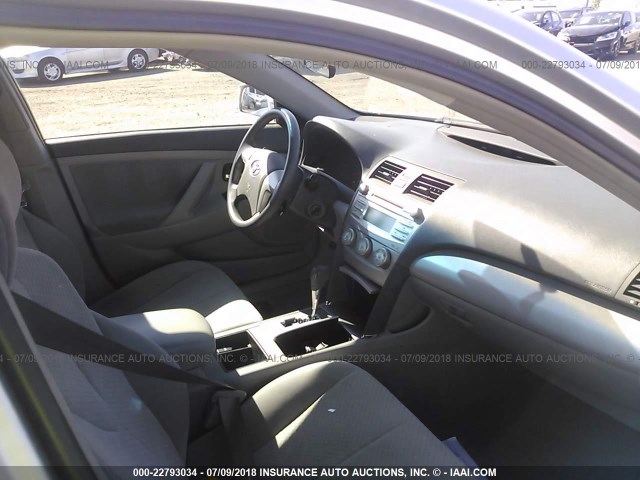 4T1BE46K87U632530 - 2007 TOYOTA CAMRY NEW GENERAT CE/LE/XLE/SE SILVER photo 5