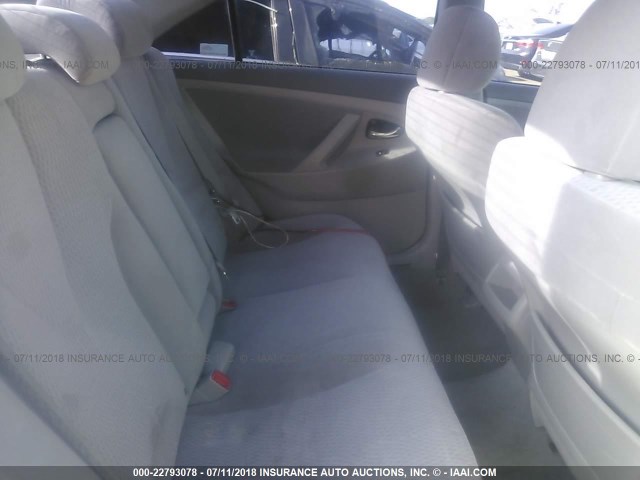 4T1BF3EK7AU557352 - 2010 TOYOTA CAMRY SE/LE/XLE თეთრი ფოტო 8