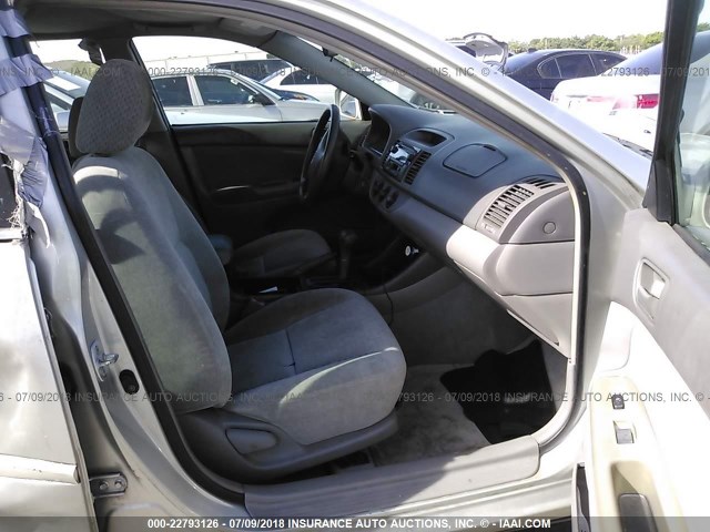 4T1BE32K13U248308 - 2003 TOYOTA CAMRY LE/XLE/SE ვერცხლისფერი ფოტო 5