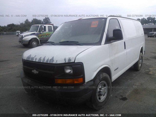 1GCGG25V151248723 - 2005 CHEVROLET EXPRESS G2500  WHITE photo 2