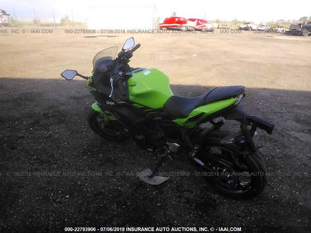 JKAEXEK13JDA25020 - 2018 KAWASAKI EX650 F GREEN photo 3