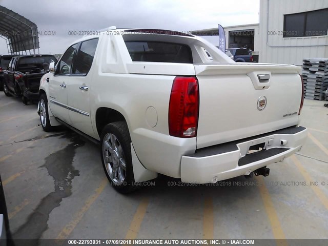 3GYT4MEF9DG185909 - 2013 CADILLAC ESCALADE EXT LUXURY WHITE photo 3