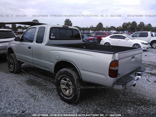 4TASN92N2YZ632332 - 2000 TOYOTA TACOMA XTRACAB PRERUNNER SILVER photo 3