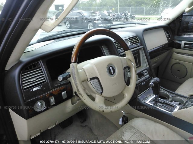 5LMFU27506LJ25091 - 2006 LINCOLN NAVIGATOR 黑色 照片 5