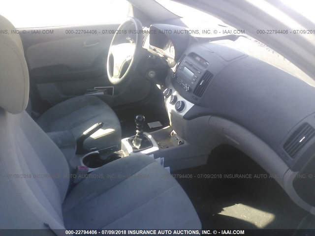 KMHDU46D09U797195 - 2009 HYUNDAI ELANTRA GLS/SE GRAY photo 5