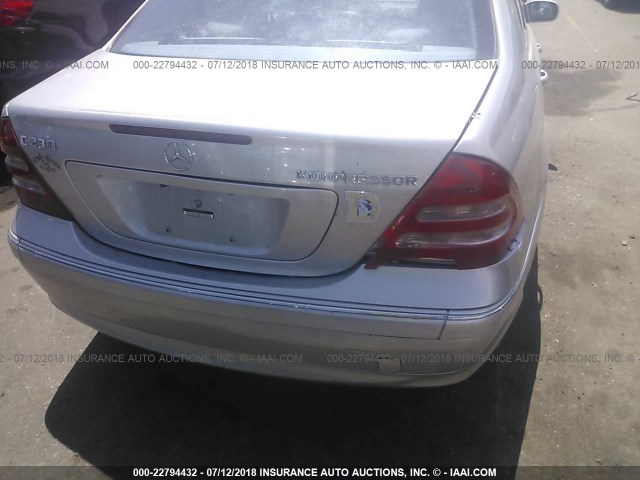 WDBRF40J73A481836 - 2003 MERCEDES-BENZ C 230K SPORT SEDAN SILVER photo 6