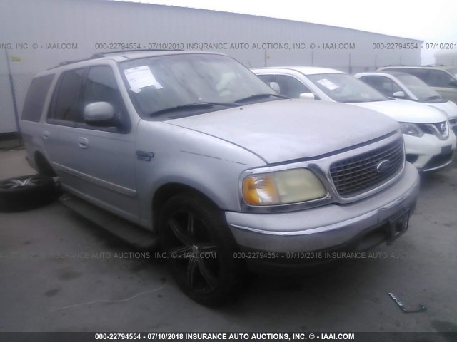 1FMRU15WX2LA31543 - 2002 FORD EXPEDITION XLT SILVER photo 1