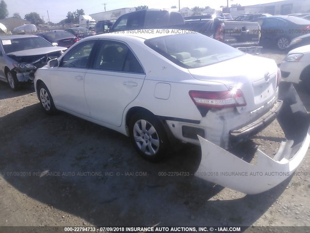 4T1BF3EK4BU628654 - 2011 TOYOTA CAMRY SE/LE/XLE თეთრი ფოტო 3